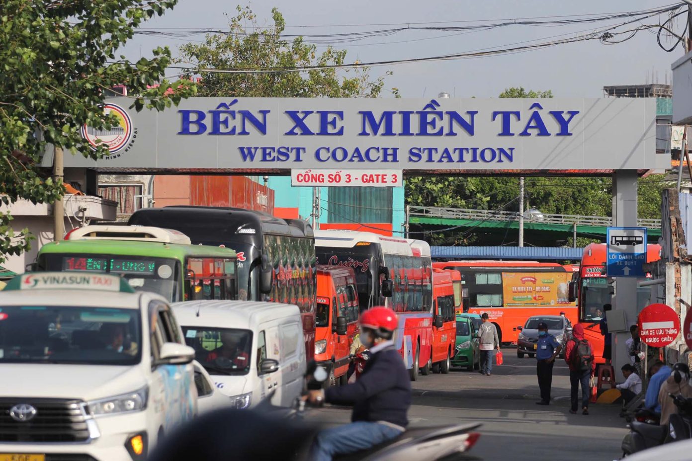 Đặt vé xe lễ 30/4-1/5/2026
